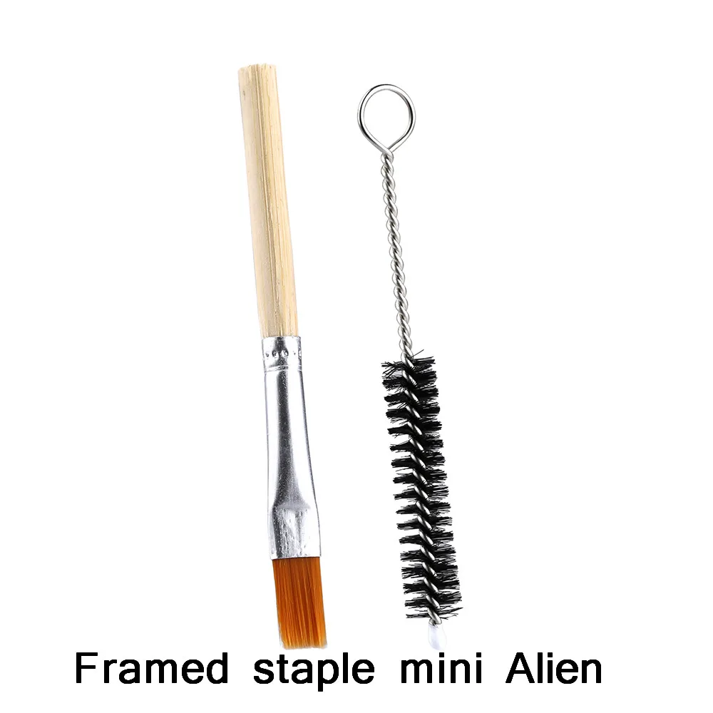 Framed staple mini Alien06