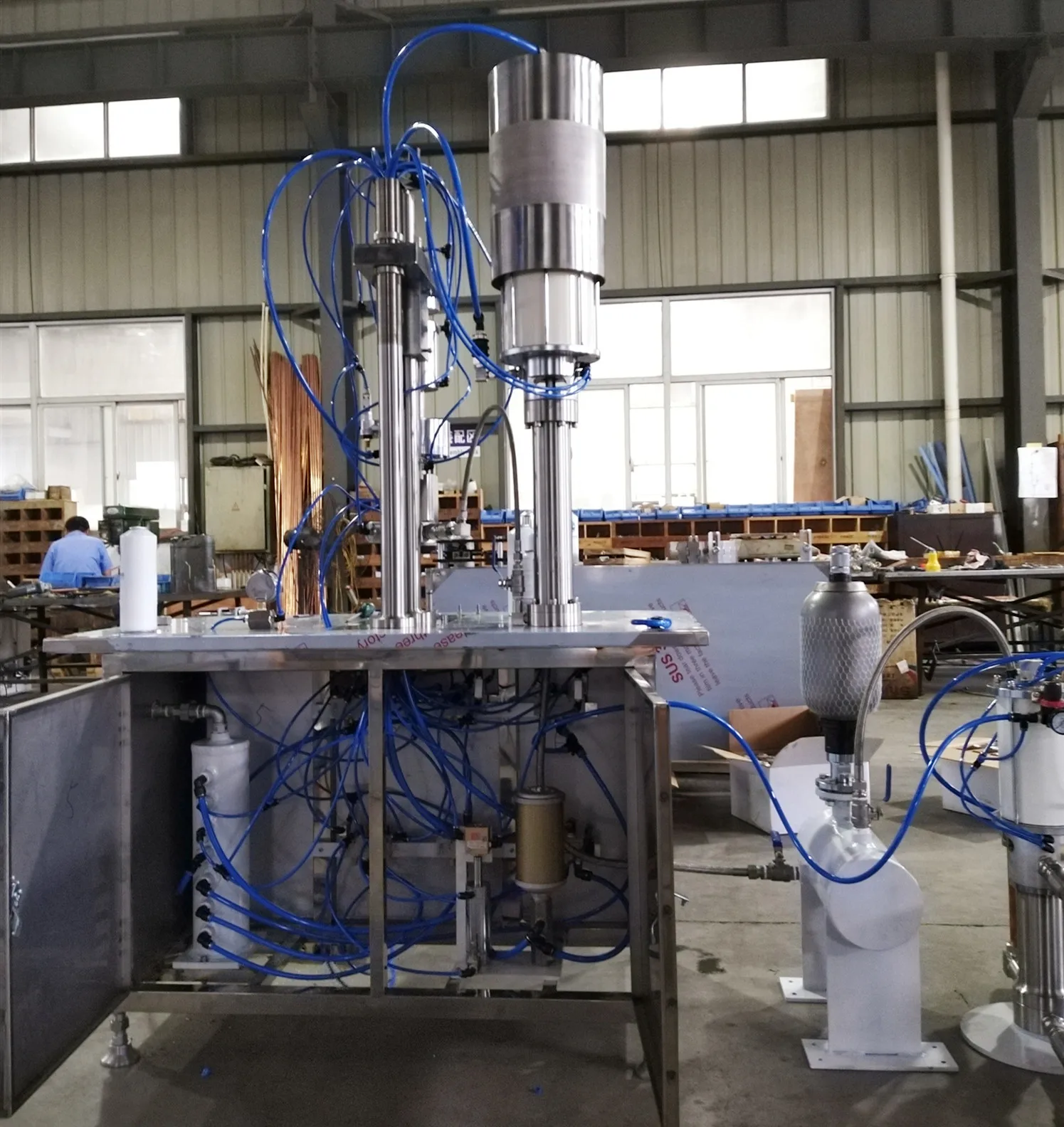 Under Cap Aerosol Filling Machine For R134a With 1000g - Buy ...