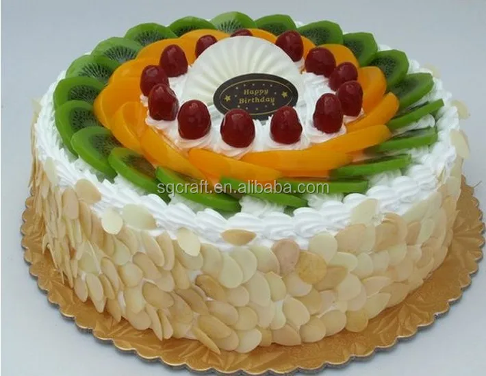 Modele De Gateau D Anniversaire Avec Decoration De Fruits De Haute