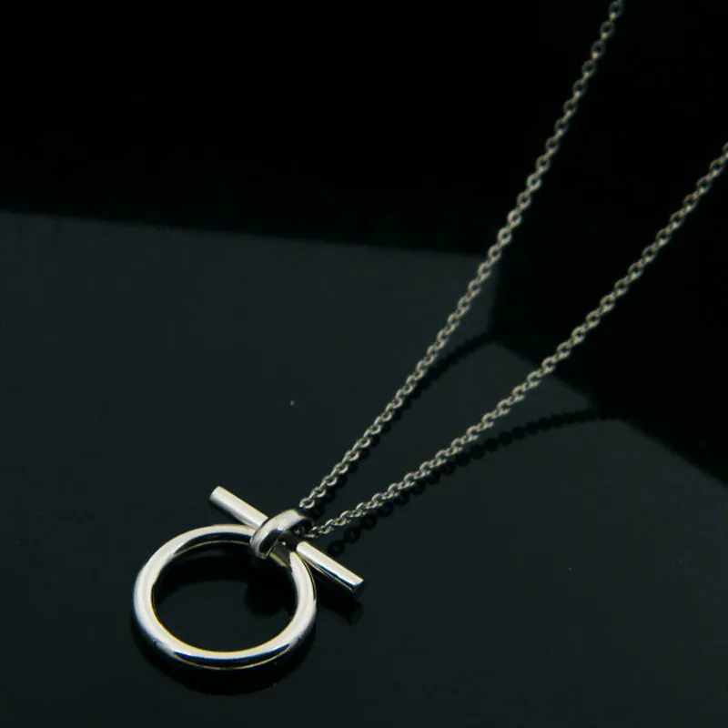 不锈钢金色马蹄形 d 形女性魅力链环吊坠项链首饰礼品