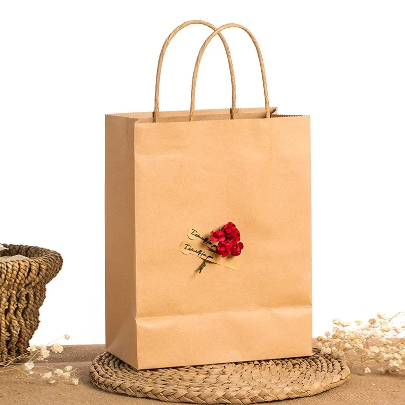 Подарки и упаковка. Пакет бумажный. Пакет оформить. Пакет оформить. Украсить крафтовый пакет.