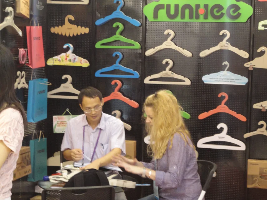 Customized Recycled Paper Scarf Hanger 200mm Cardboard Hanger For Clothes Store