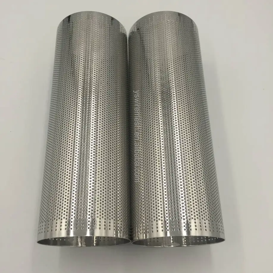 Tubes droits en maille métallique perforée / Tuyaux en acier inoxydable ...