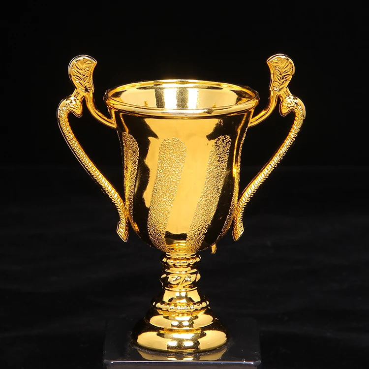 Custom Cheap 2018 Latest Design Inflatable Trophy Plastic Sports