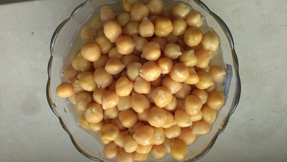 Canned chick peas .jpg