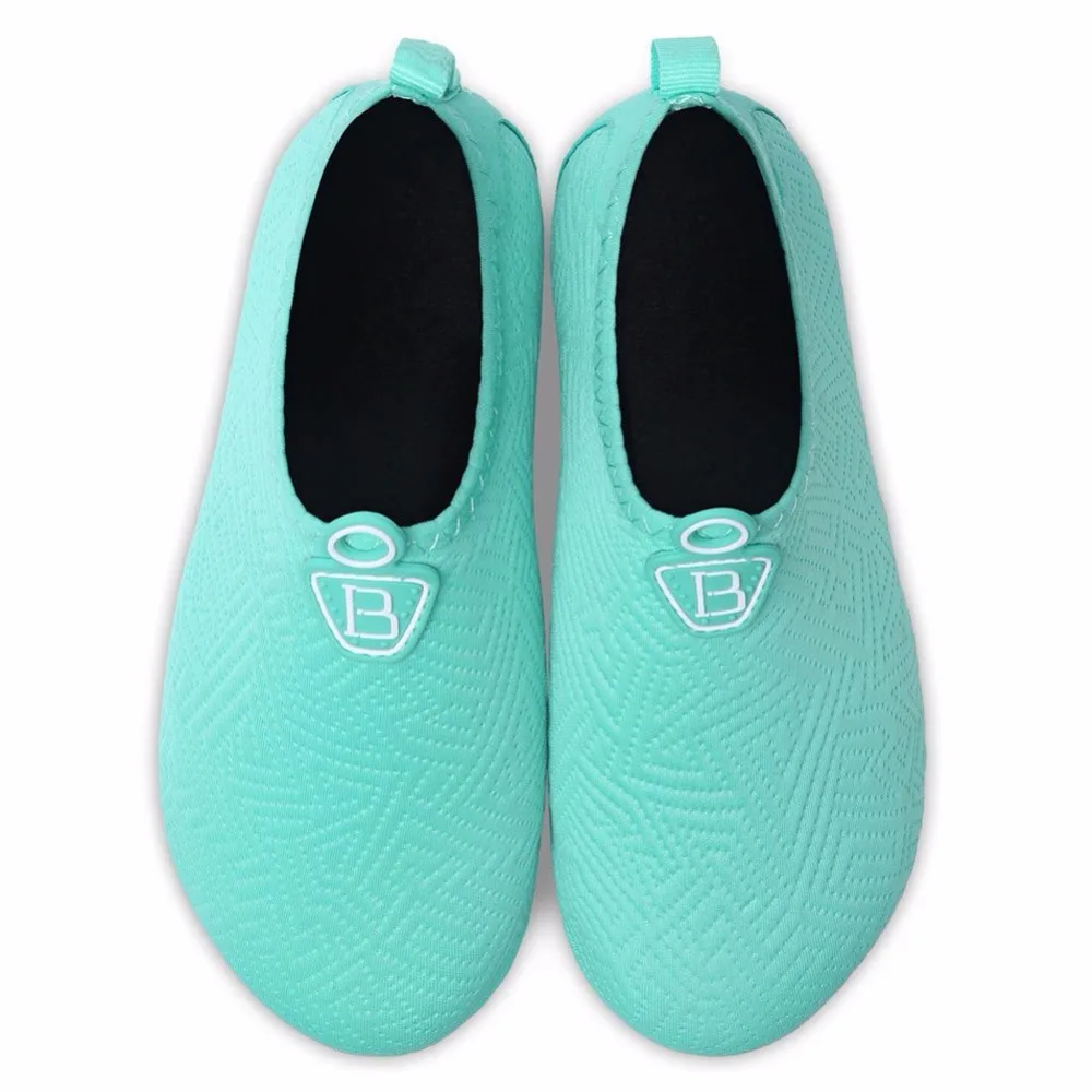 aqua socks sports direct
