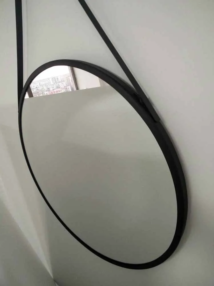 black round mirror.jpg