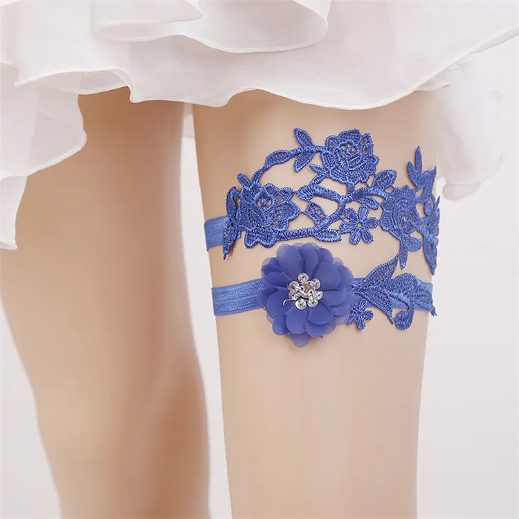 bride-leg garter.jpg