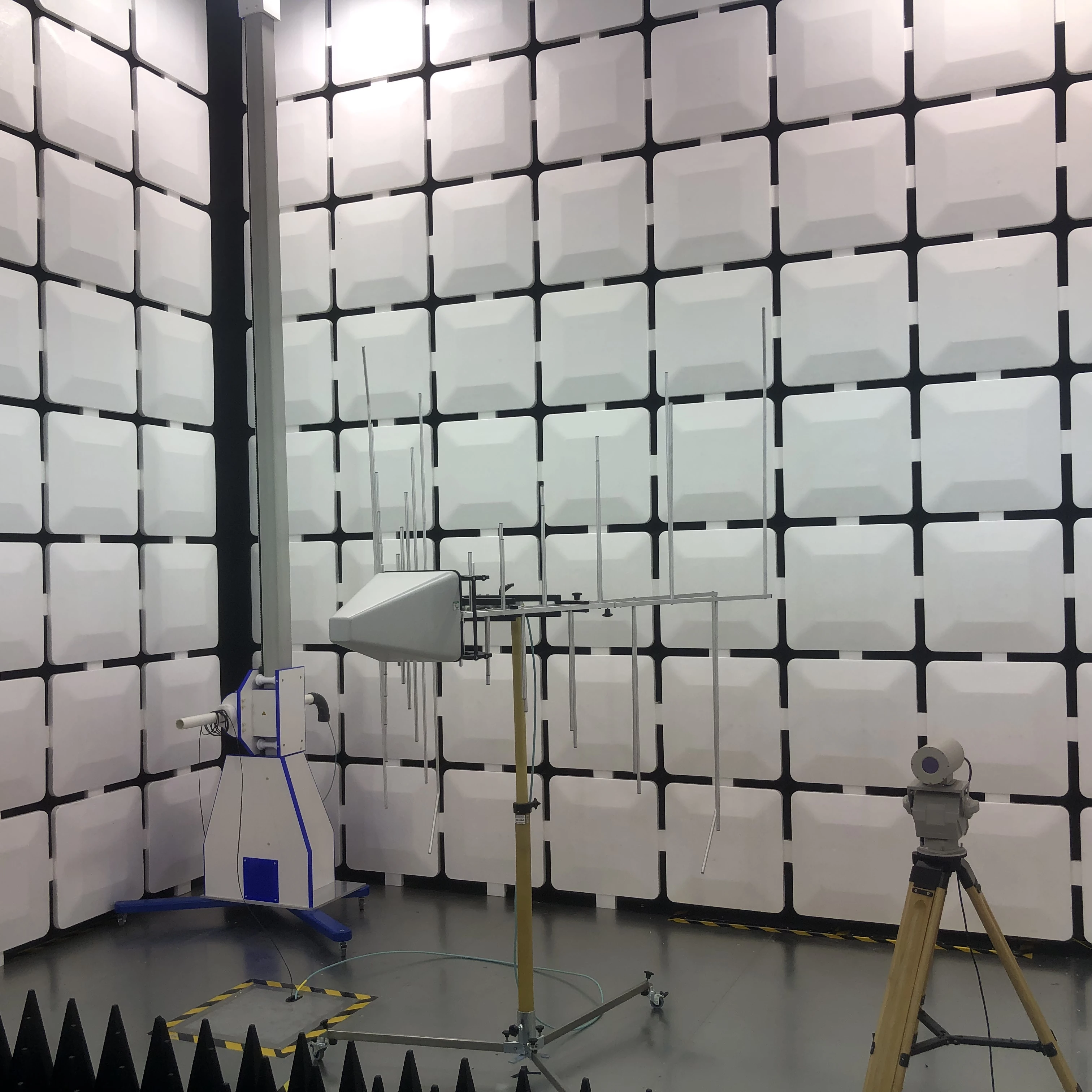 
HUAMING EMC anechoic chamber 3M fully-anechoic chamber 