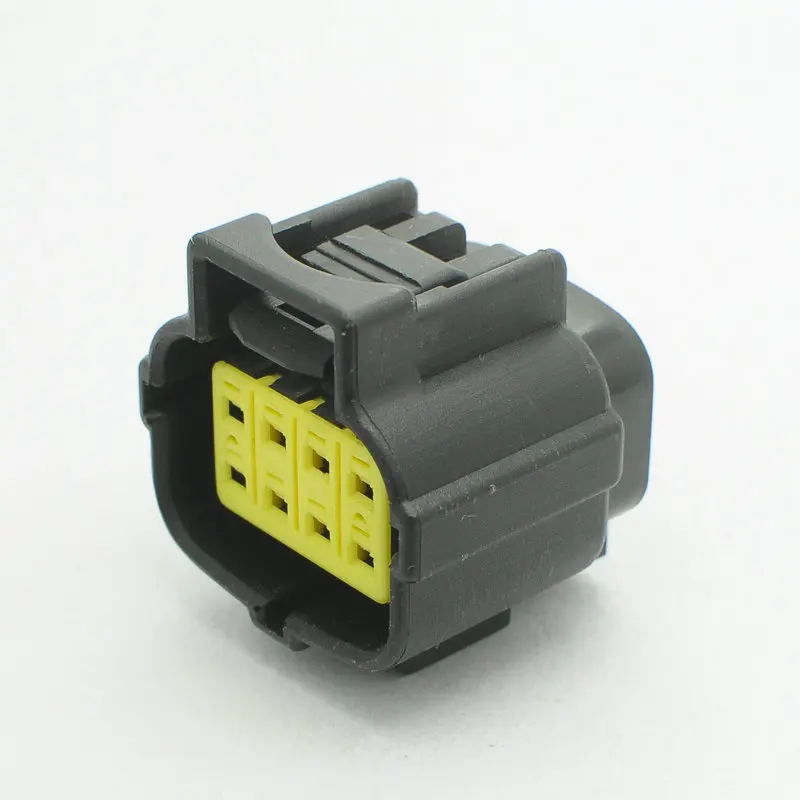 8 pin connector
