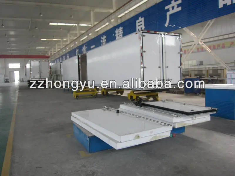 4x2 isuzu cargo truck\u007F\u007F.jpg