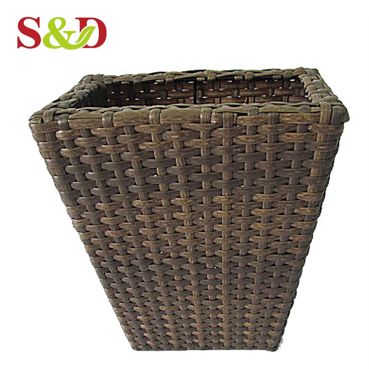 Outdoor Wholesale Decorative Flower Hand Woven Plastic Rattan Garden