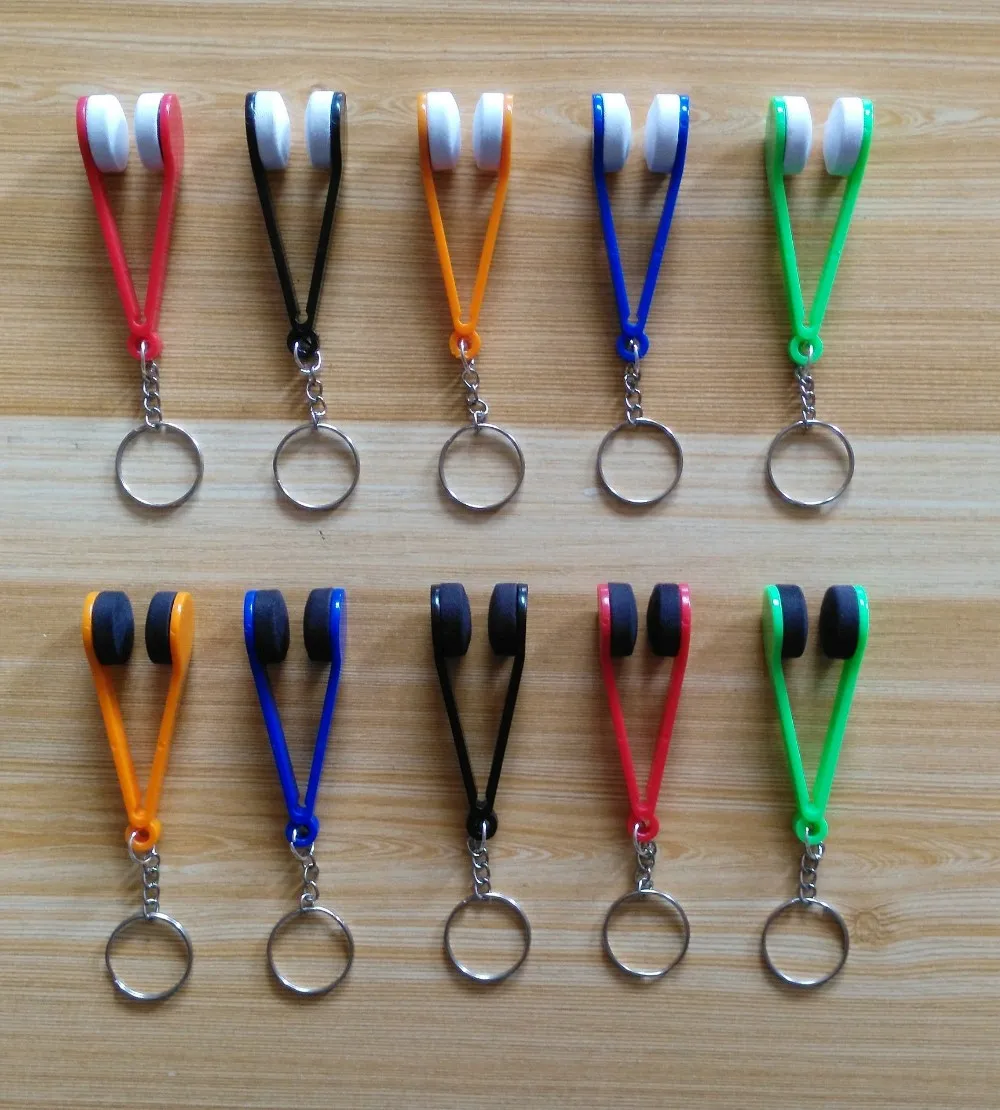 Custom Logo Plastic Mini Portable Microfiber Eyeglass Cleaner Keychain