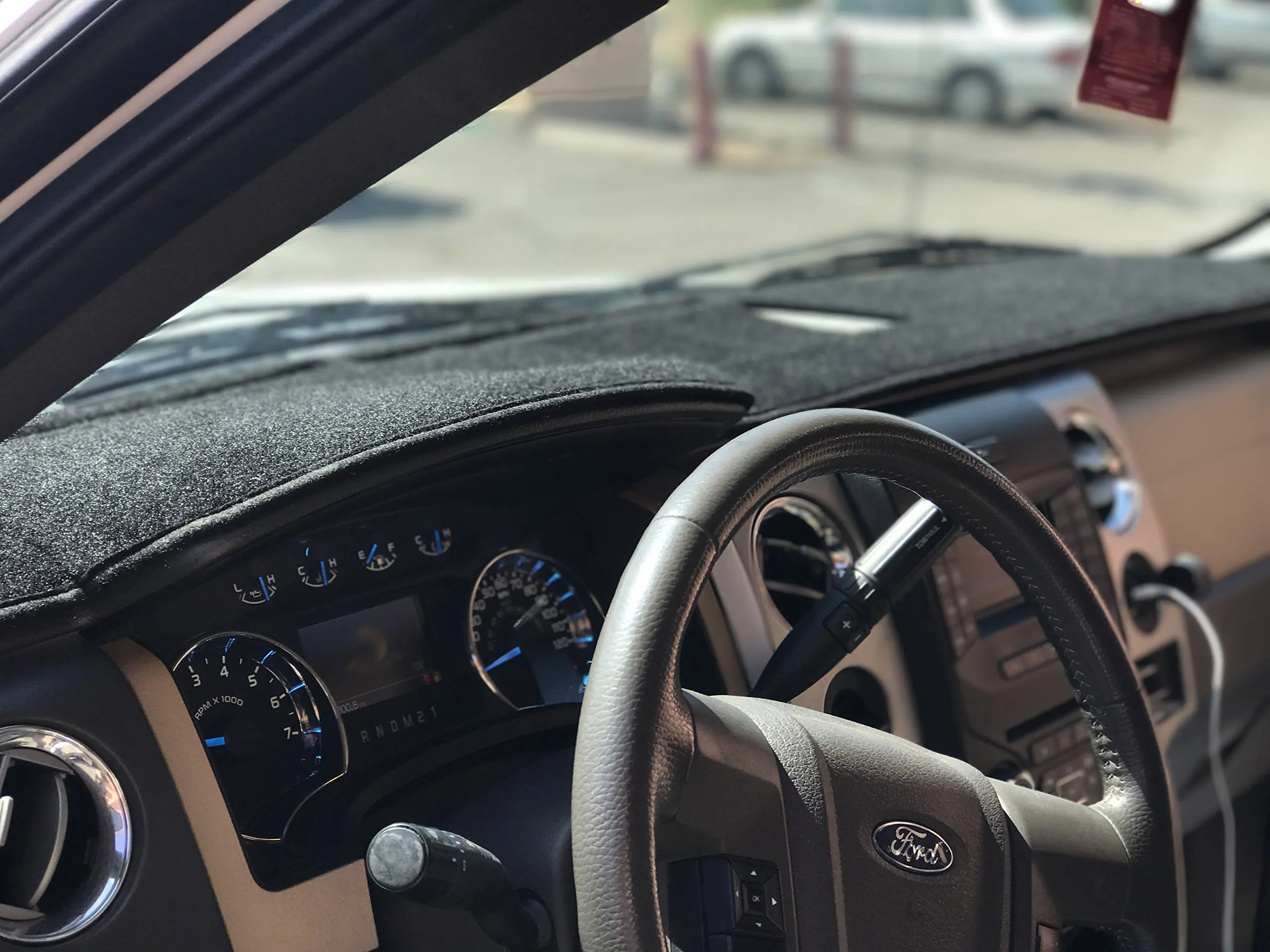 Covercraft Custom Fit Dash Cover for Select Volkswagen Beetle Models Soft Foss Fibre Carpet Navy