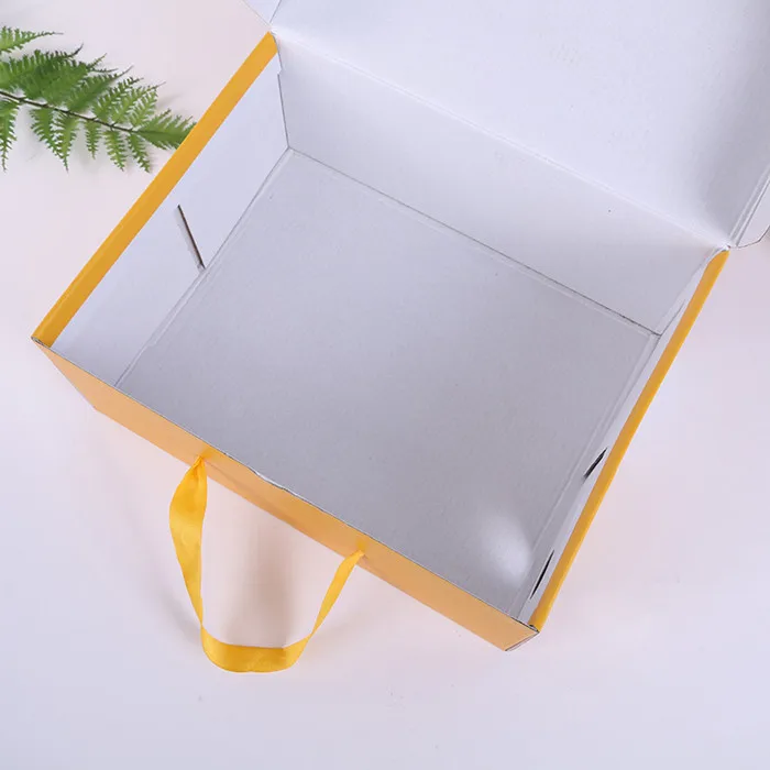 Custom Color Printed Corrugated Paper Packaging Shoe Boxes With Ribbon