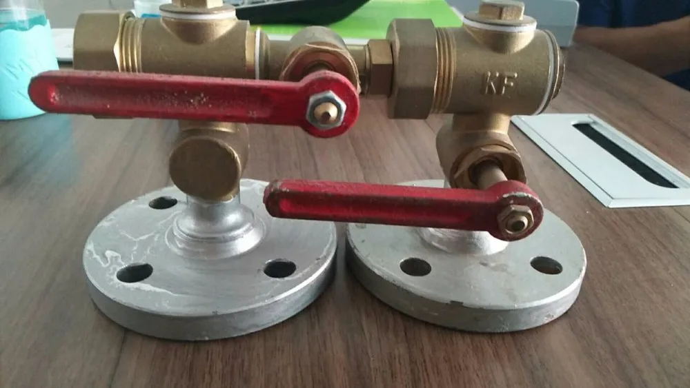 带排水阀的水位计旋塞 dn25/pn40/水位计阀