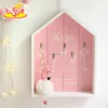 Wholesale top sale wooden pink wall mounted key holder to storage the keys W08C259