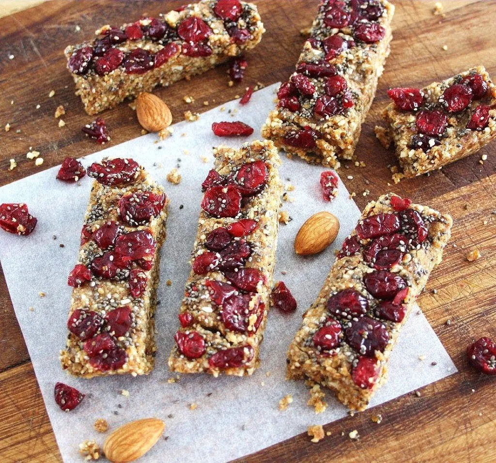 cranberry-chia-bars_fg
