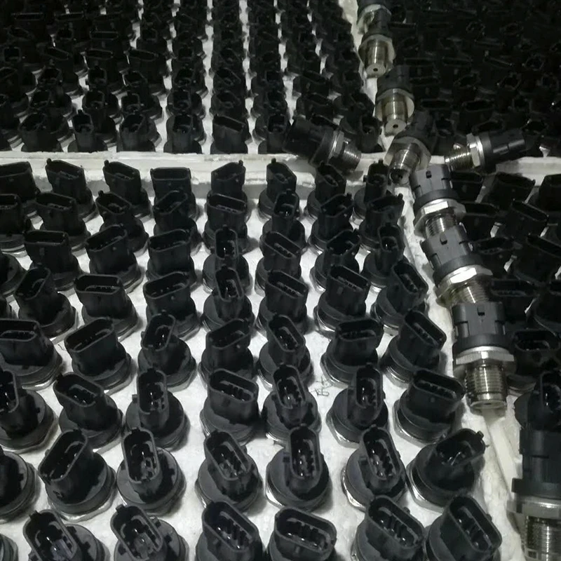fuel pressure sensor 1.jpg