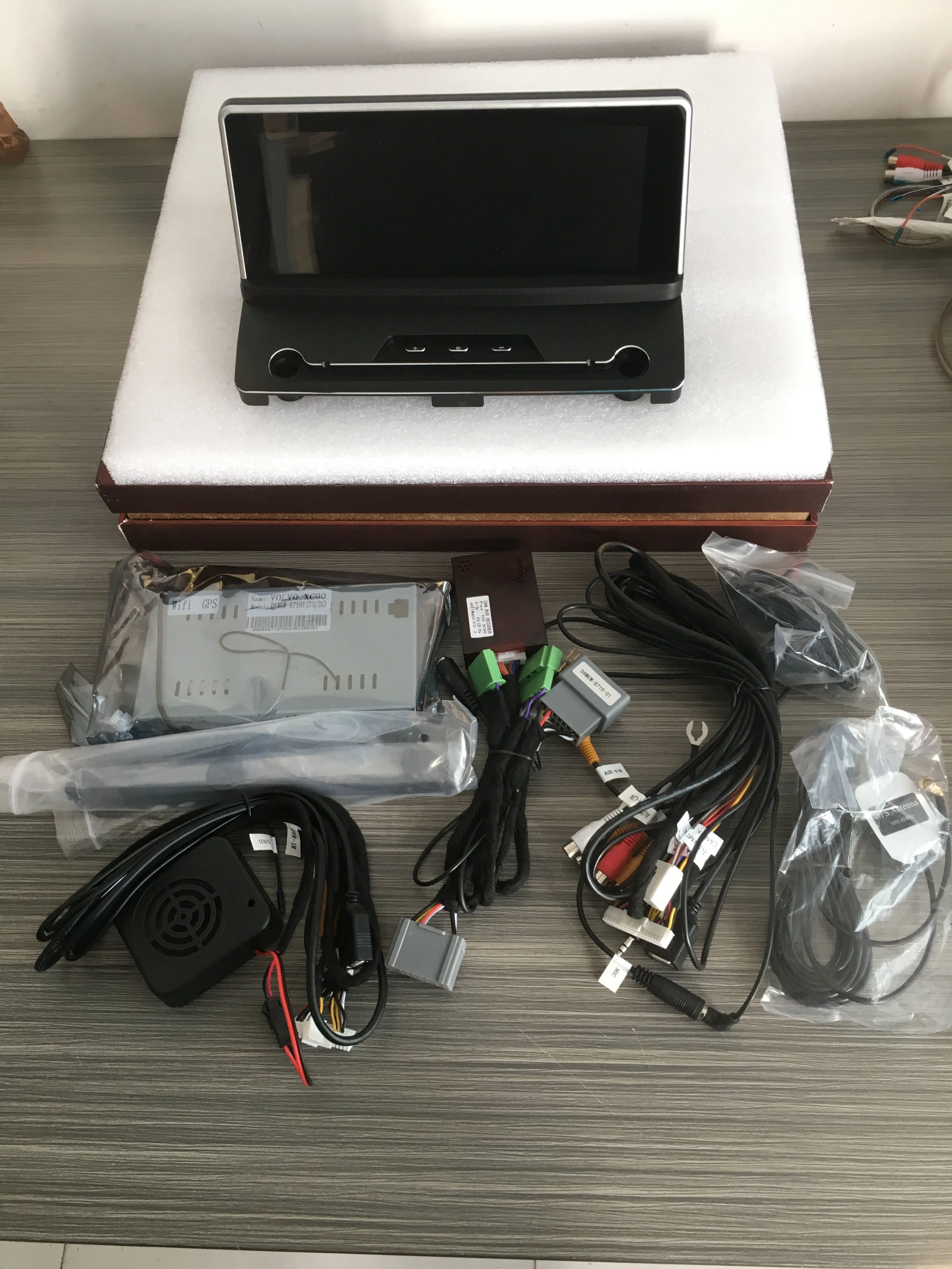 Newnavi Car Display Screen Auto Parts 10.1'' Full Touch Screen Car