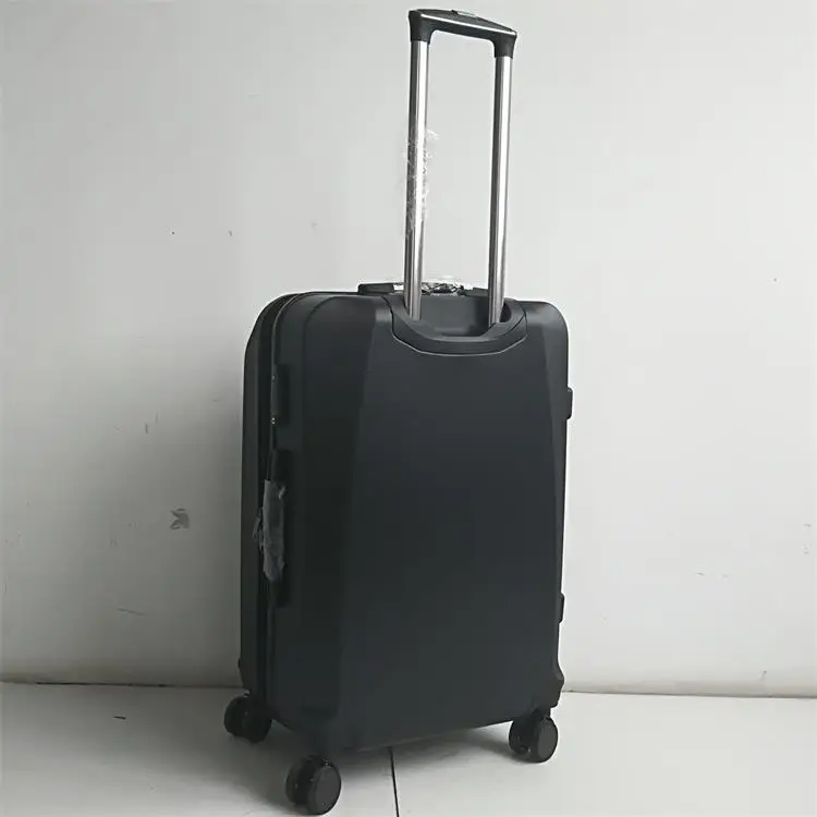 london fog luggage quality