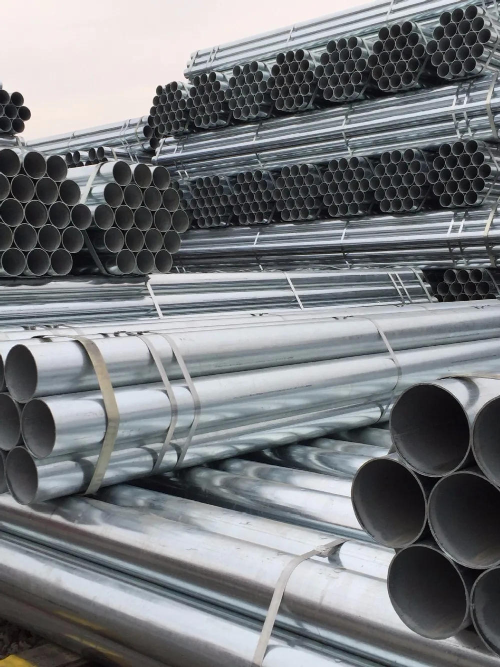 hot-sale-galvanized-iron-pipe-specifications-buy-black-iron-pipe