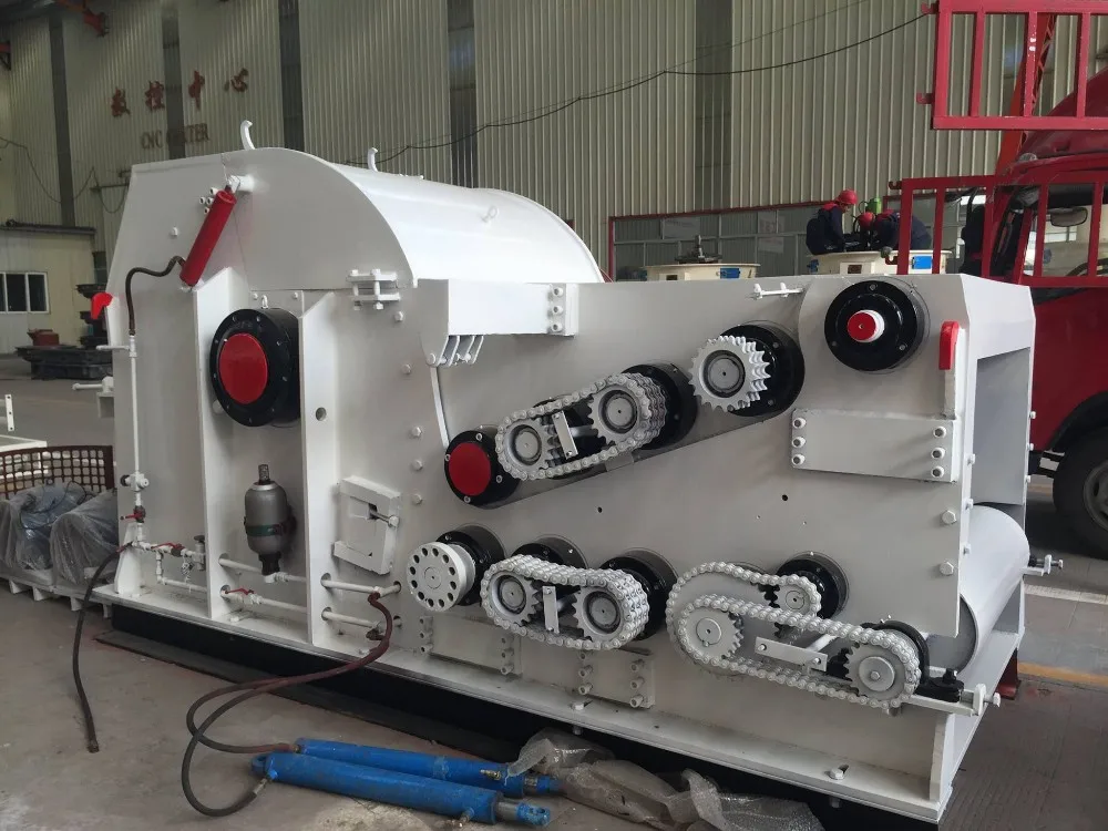 Malaysia Forestry Use Mobile Wood Chipper Wood Logs Shredder Machine