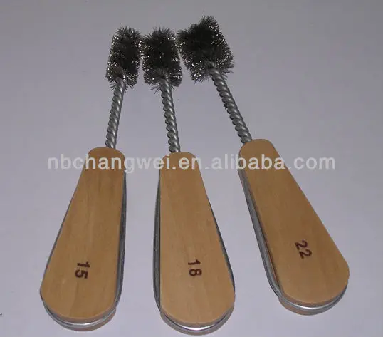Tuyauterie spirale avec brosse