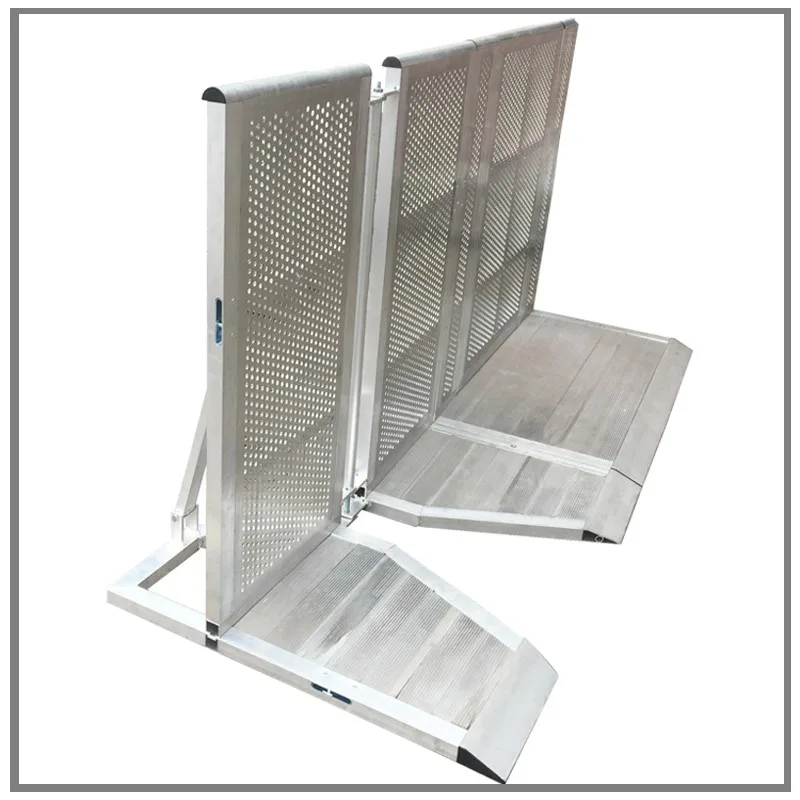 Outdoor Event Concert Aluminum Folding Crowd Control Crash Barrier for ...