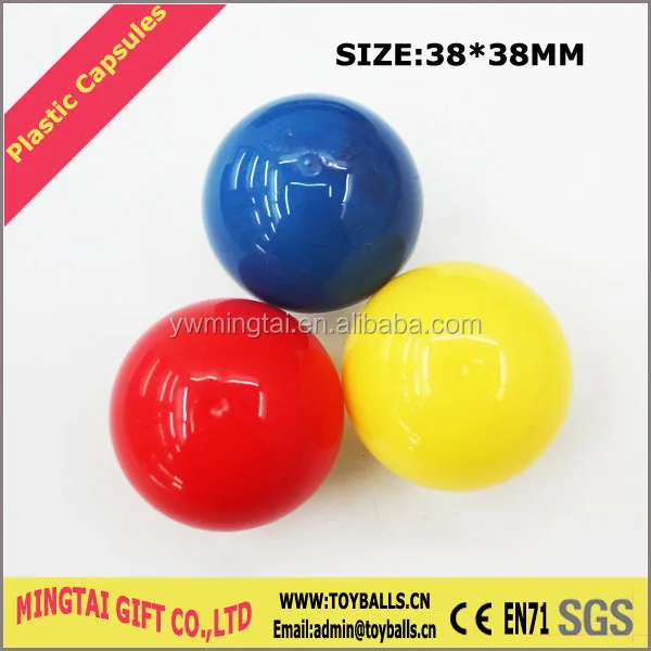 plastic capsules 04.jpg