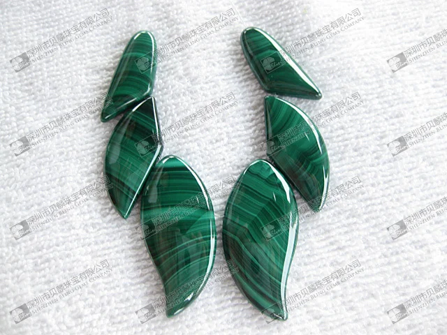 Malachite leaf shaped beads-5.jpg