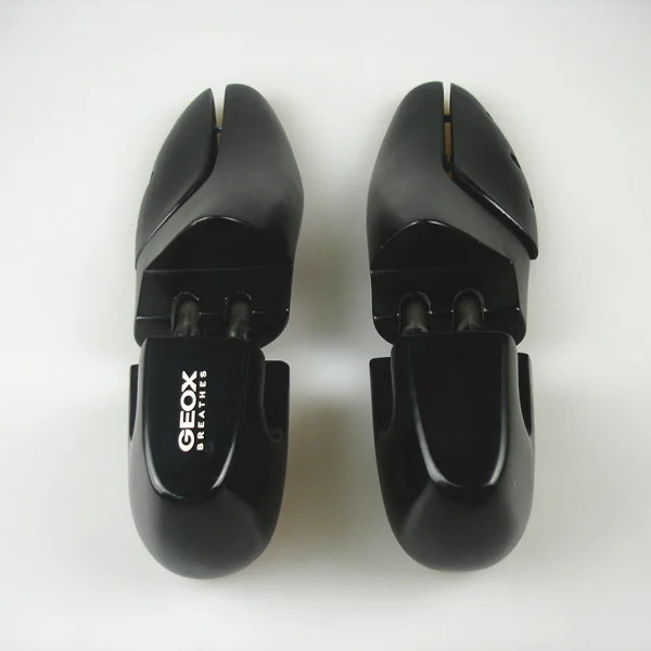 wood shoe tree 01