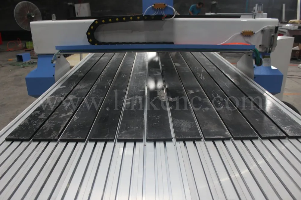 Cost effective cnc router china / LINKCNC 1300*2500mm wood cut machine LXM1325