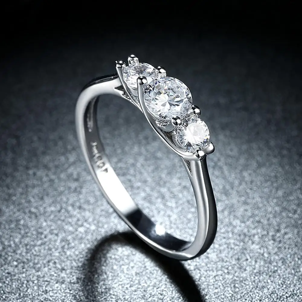 图像闪亮立方氧化锆铂镀合成最新设计钻石戒指三石戒指
