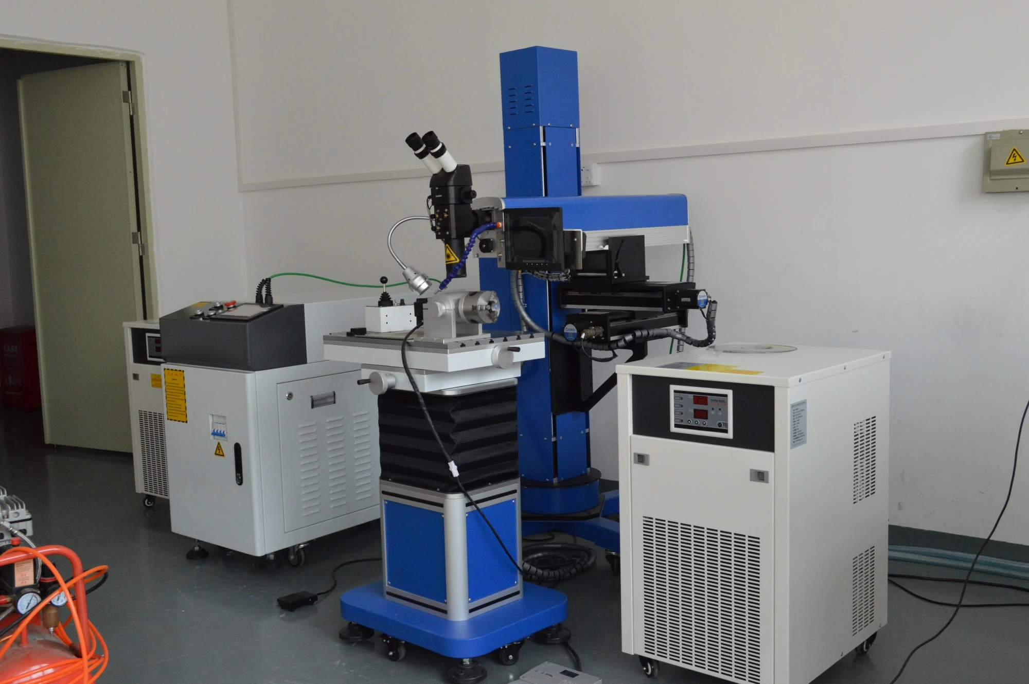 laser welding machine.jpg