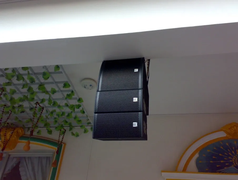 hanging line array speakers