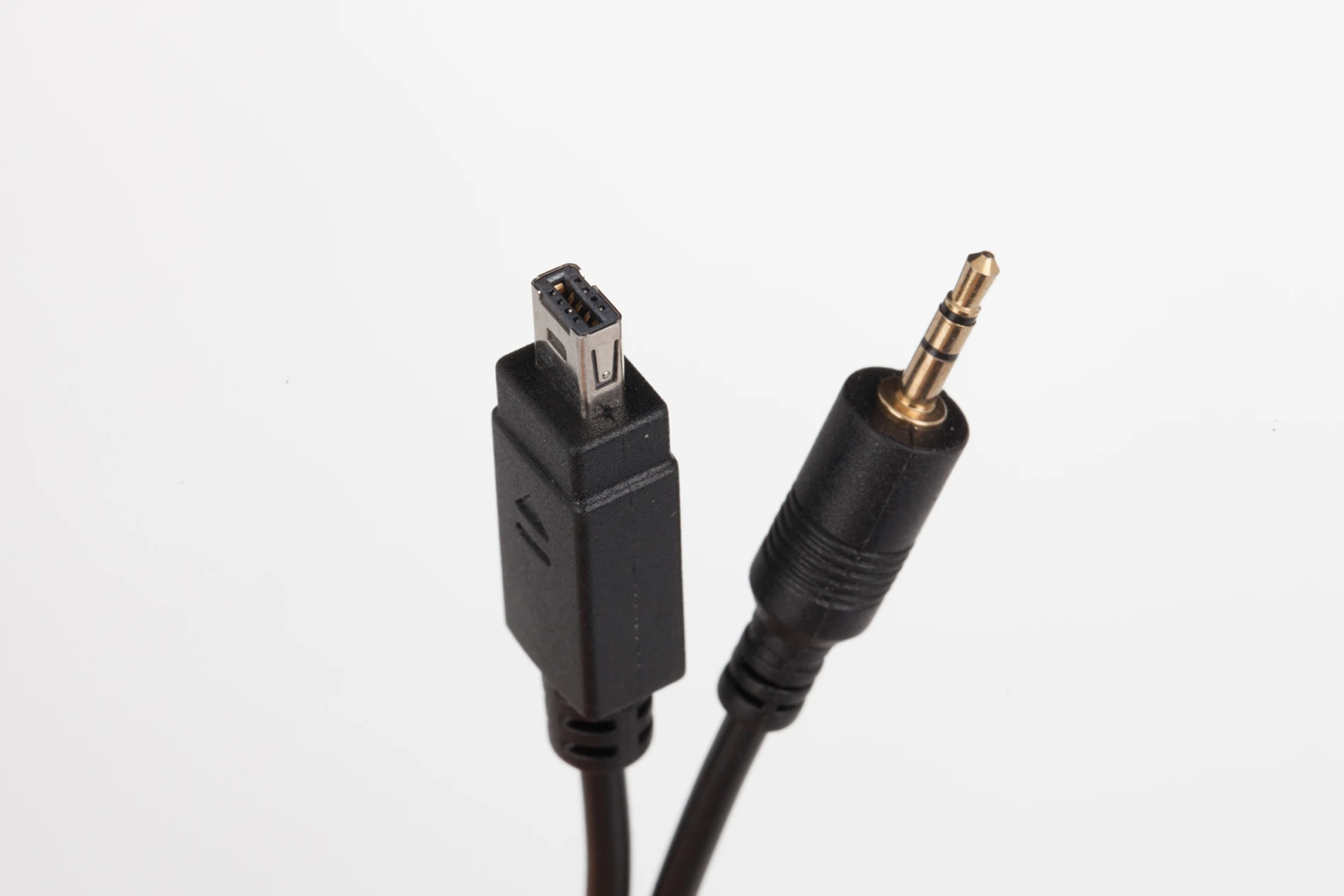 2.5mm Jack To Dc2 Shutter Release Spiral Cable Fornikon D7500 D750