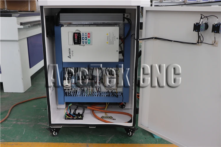ATC wood working machine router 1325 cnc wood carving machine AKM1325C