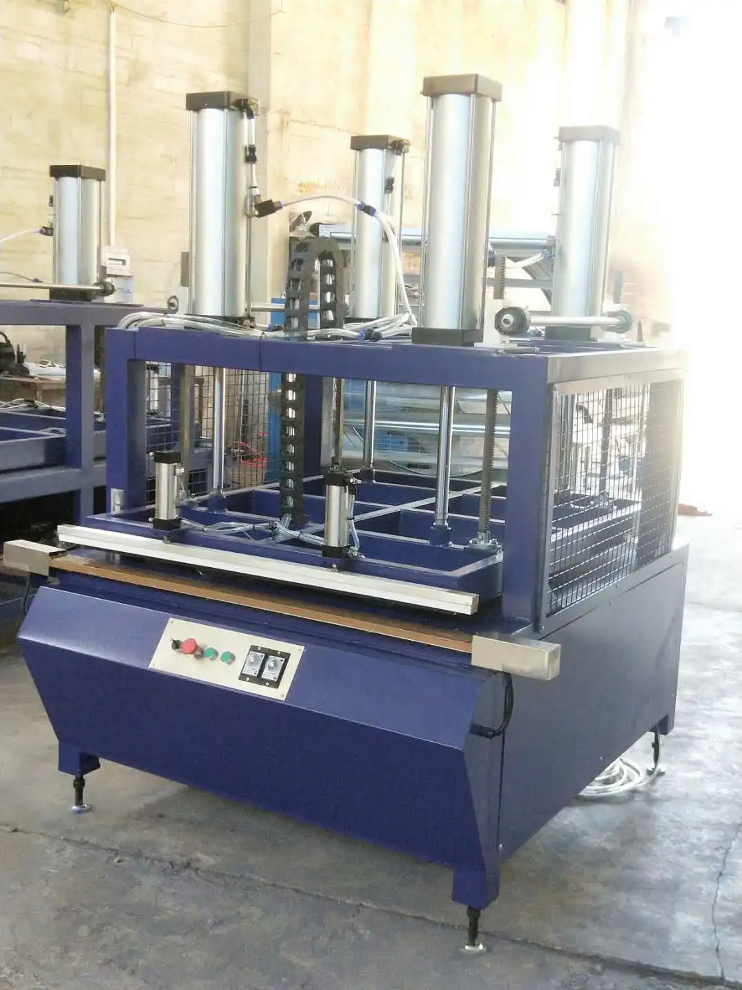 a20da6e4bb34bab05.jpg