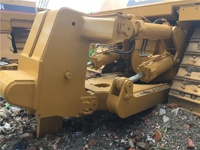 CAT D8R (17).jpg
