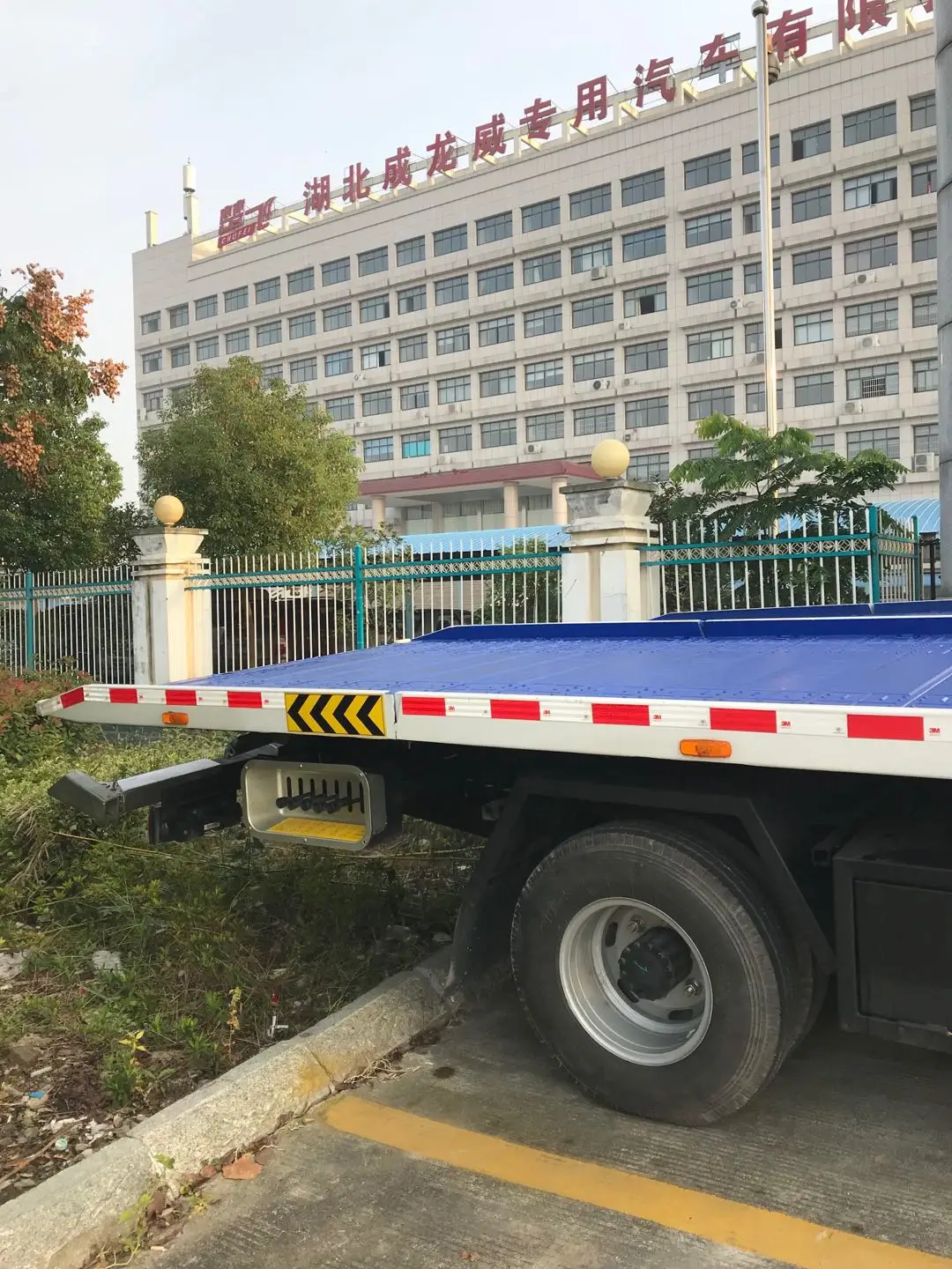 High Quality China Used Wrecker Tow Trucks On Sale In Saudi Arabia