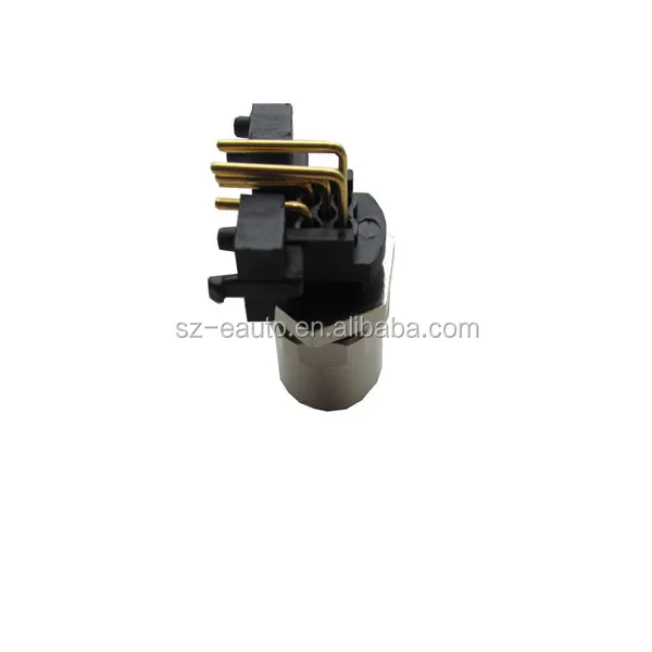 90 degree m12 female connector.jpg