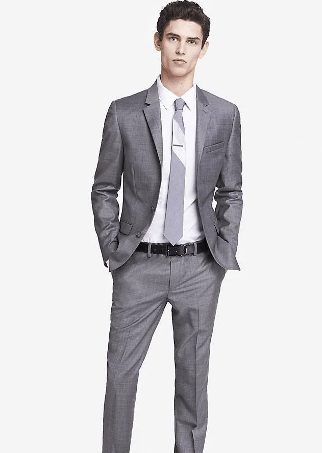Trajes de Boda para Hombres. La boda es un día en el que debes estar impecable y elegante para dar este importante paso con la mujer que amas. Es el día en el que serás uno de los. Trajes de Boda para Hombres. La boda es un día en el que debes estar impecable y elegante para dar este importante paso con la mujer que amas.