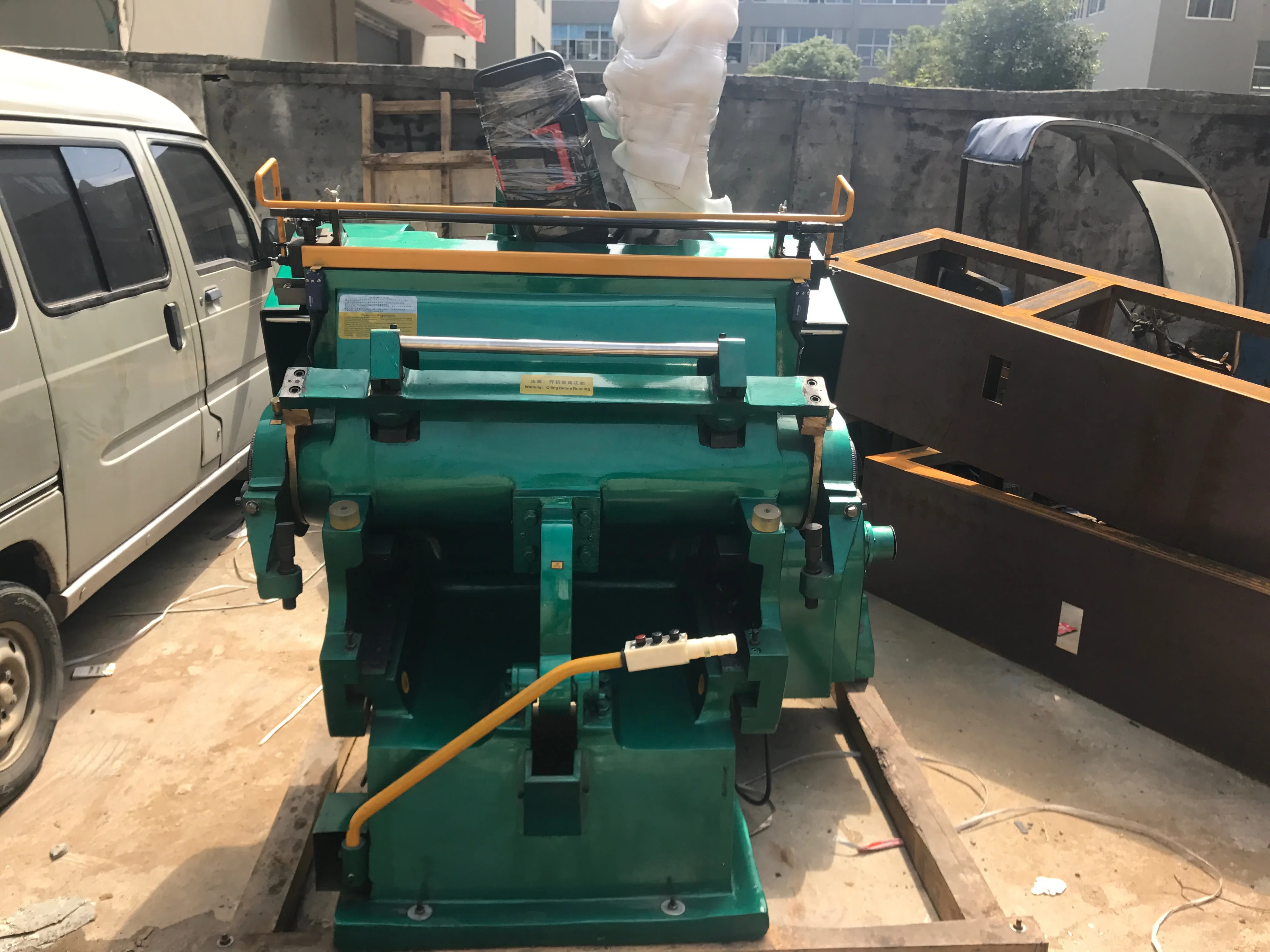 High Speed Diecutting Automatic Cardboard Carton Creasing Die Cutting