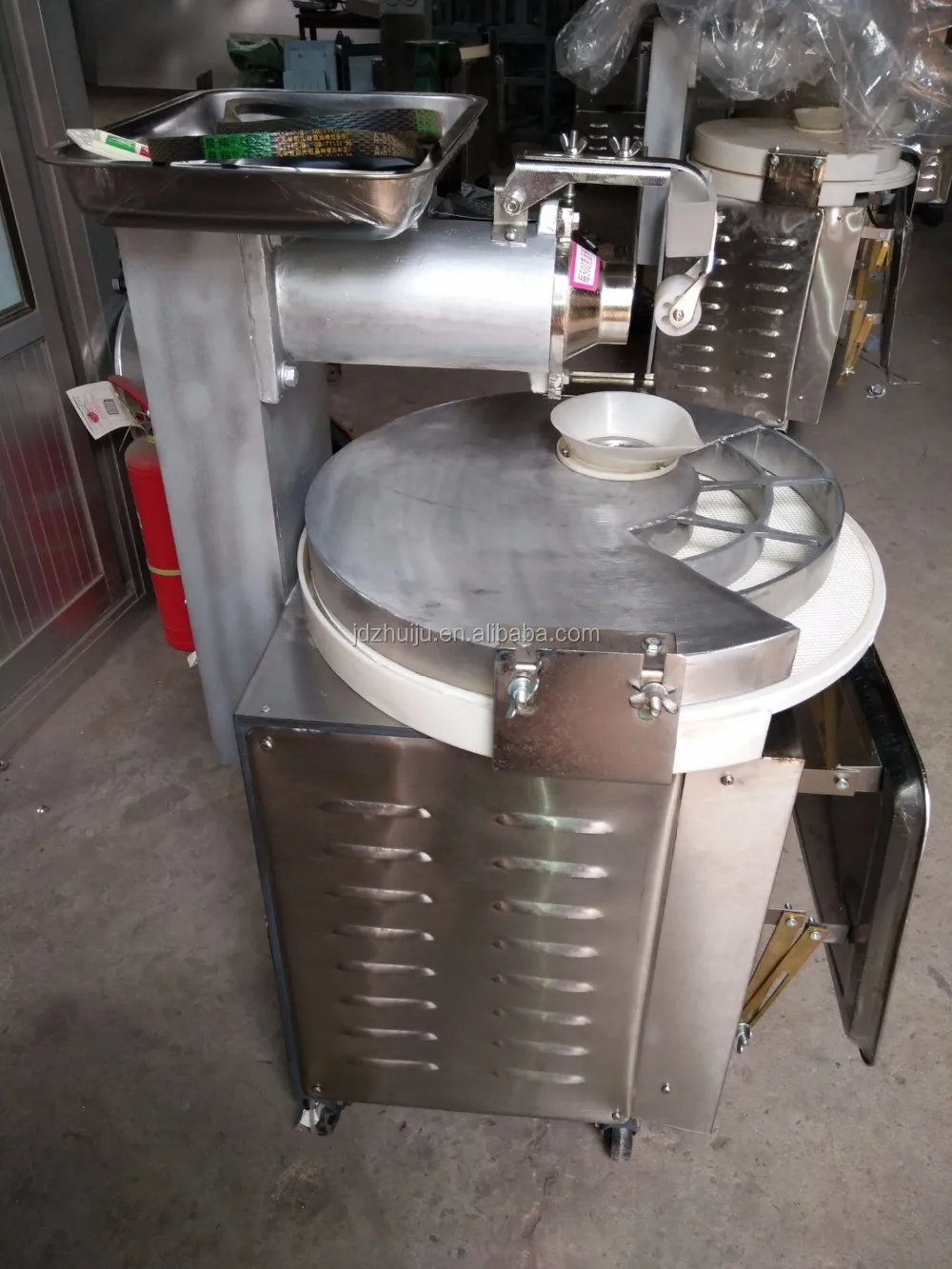 Commercial Kitchen Bakery Equipment Table Top Dough Divider Rounder