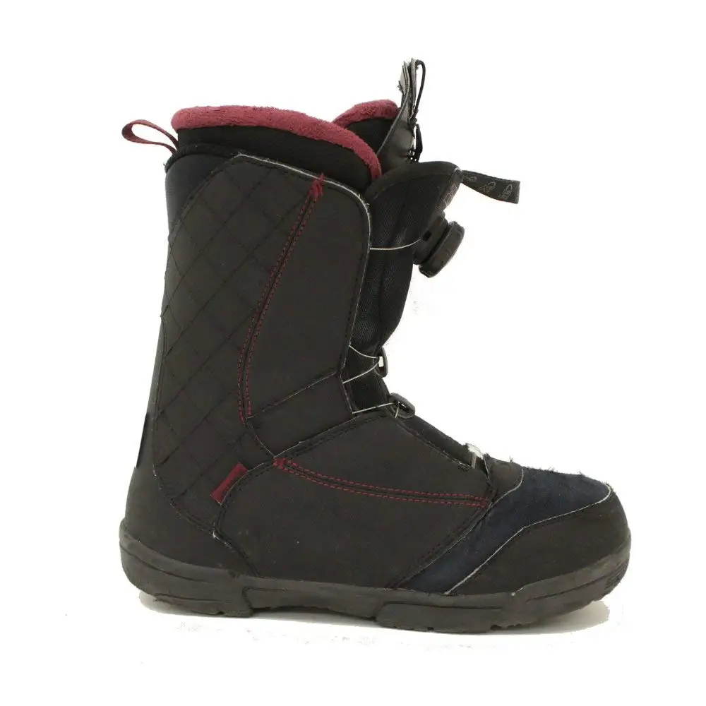 wide snowboard boot