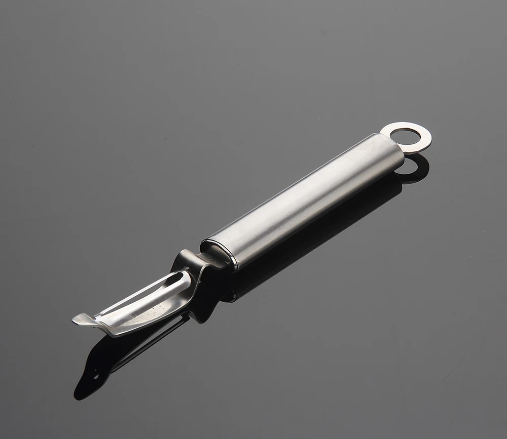 Practical Sharp Stainless Steel Carrot Peeler