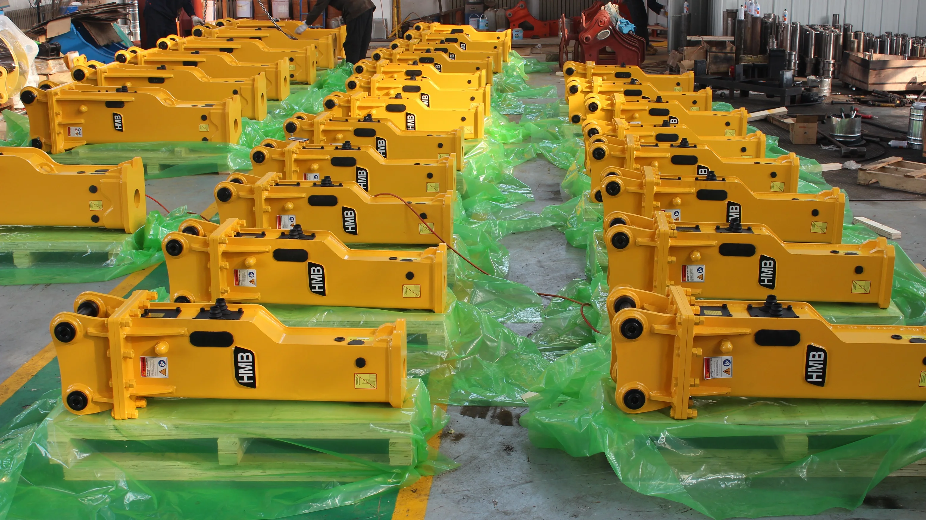 road construction equipment silenced hydraulic breaker