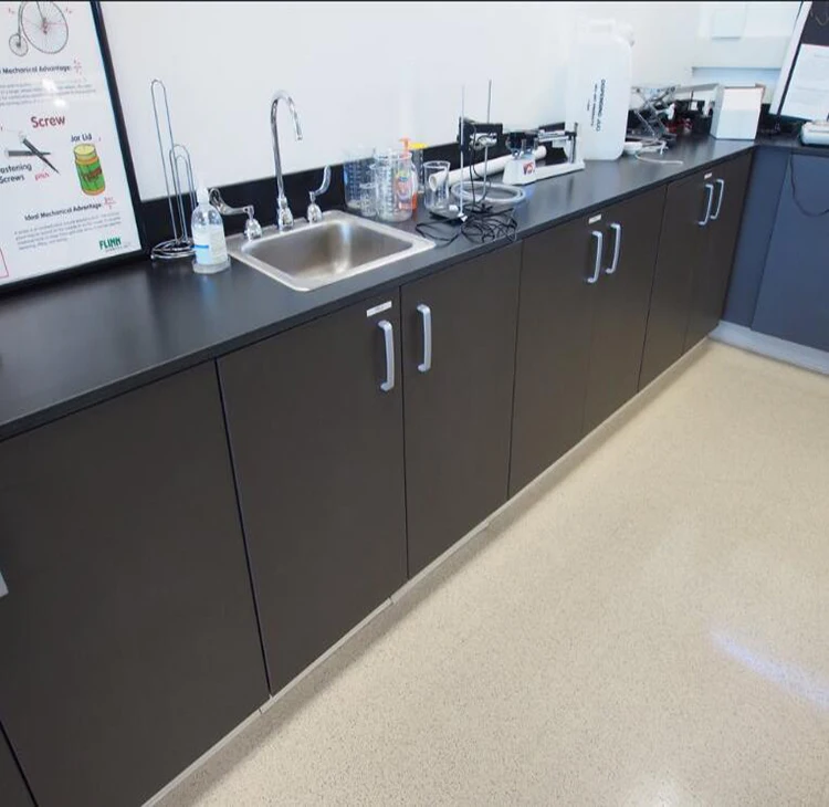 physics laboratory equipment