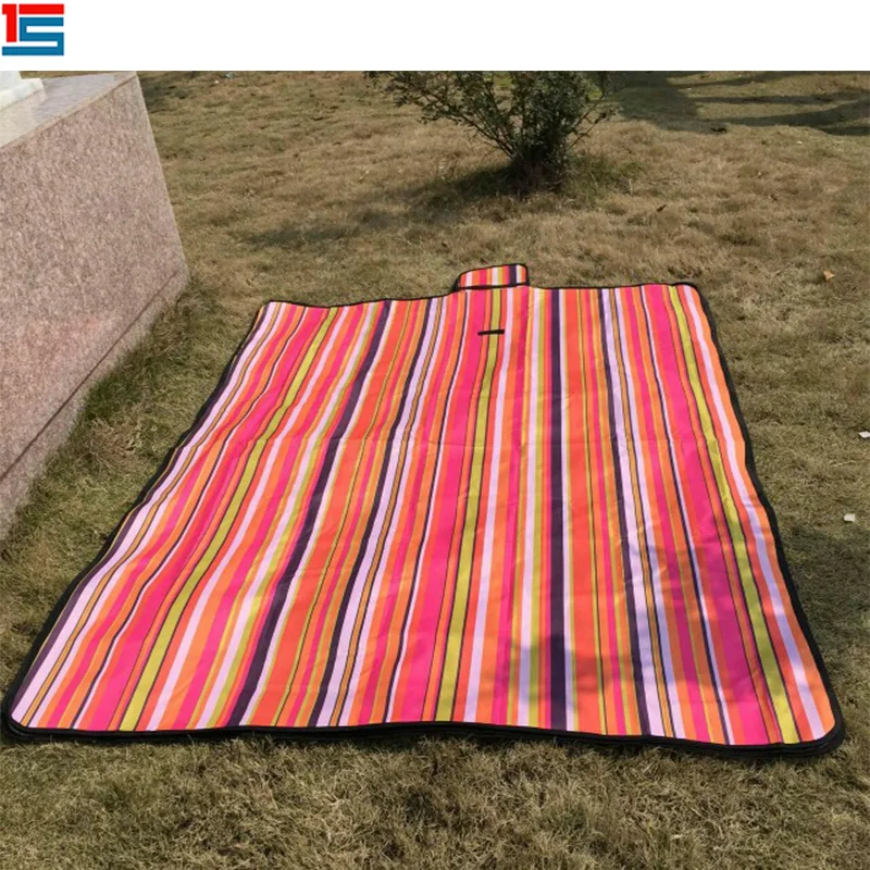 Roll Up Outdoor Beach Vacation Water Resistance Fold Up Picnic Blanket